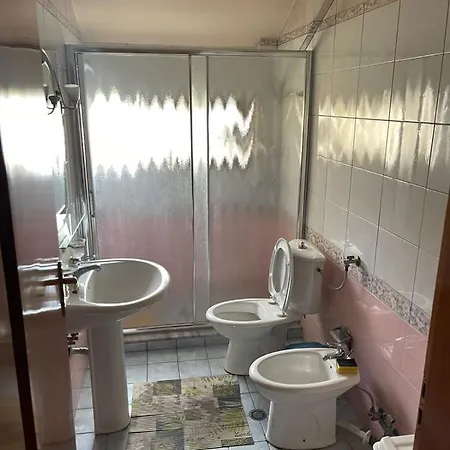 아파트 Dedi Apartment 2 *