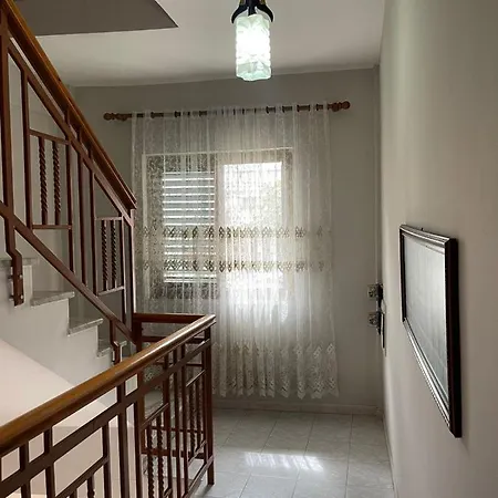 Dedi Apartment 2 *